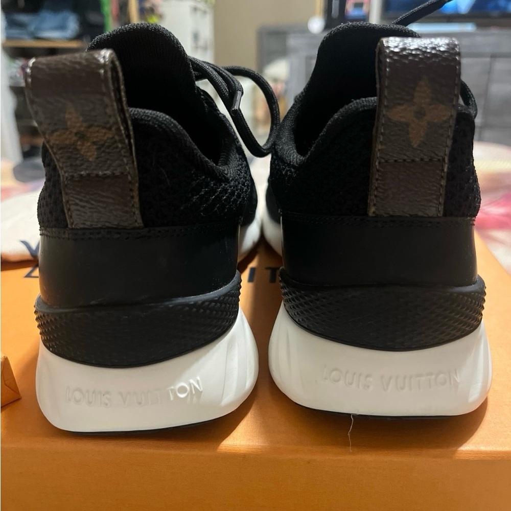 Louis Vuitton women sneakers